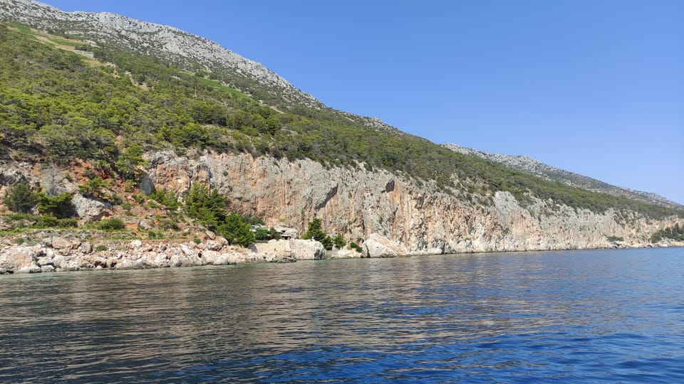 From Hvar: Red Rocks and Secret Caves Boat Tour - Visiting Pakleni Islands