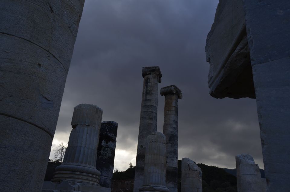 From Izmir/Kusadasi: Private Ancient Sardis Tour With Lunch - Guided Experience