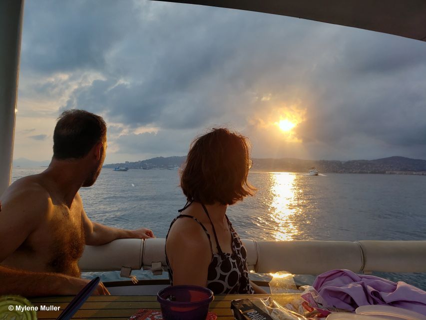 From Juan Les Pins: Private French Riviera Solar Boat Cruise - Group and Language Options