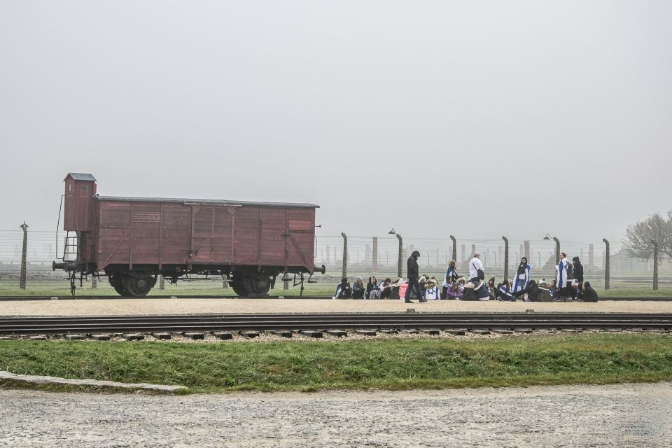 From Krakow: Auschwitz-Birkenau Tour With Transportation - Museum Visit Details