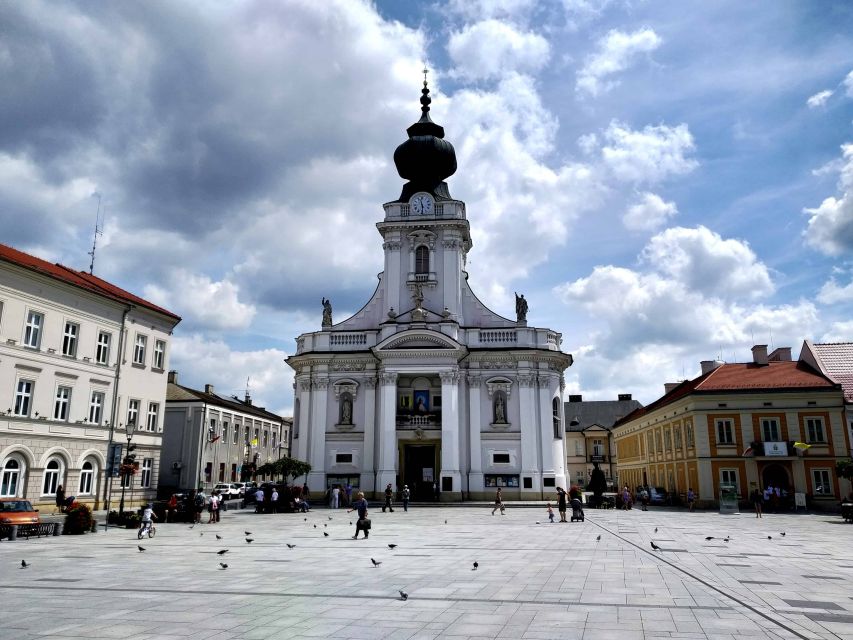 From Krakow: Wadowice and Kalwaria Pope John Paul II Tour - Accessibility Features