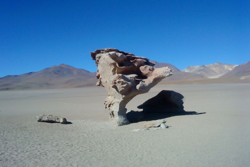 From La Paz to Atacama: Uyuni Salt Flats 4-Day Tour - Whats Included in the Tour