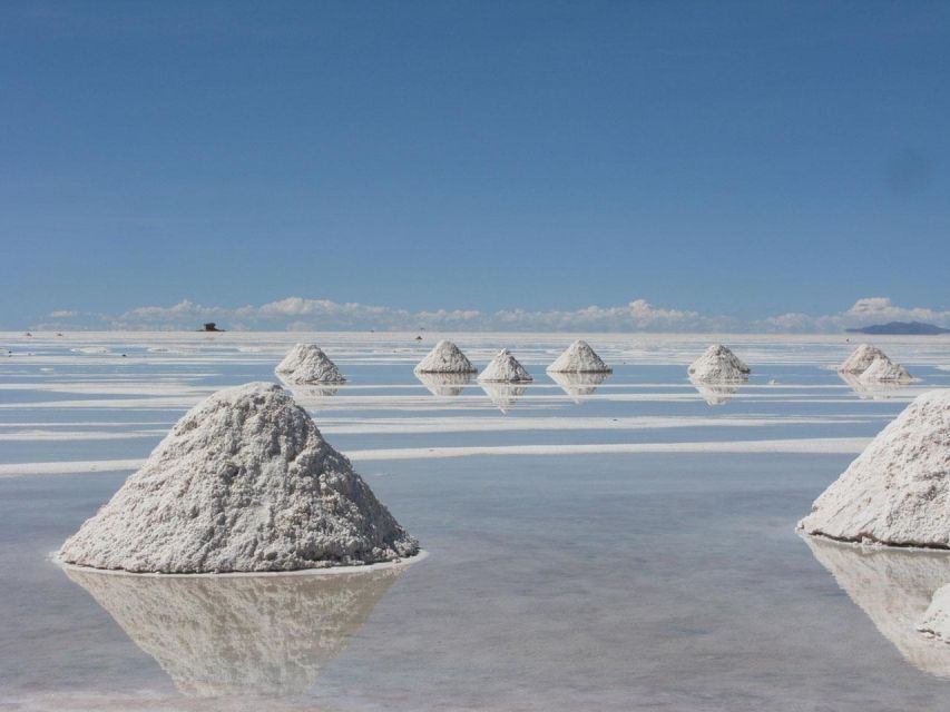 From La Paz: Uyuni Salt Flats Excursion + Round Trip Bus - Included Services and Amenities