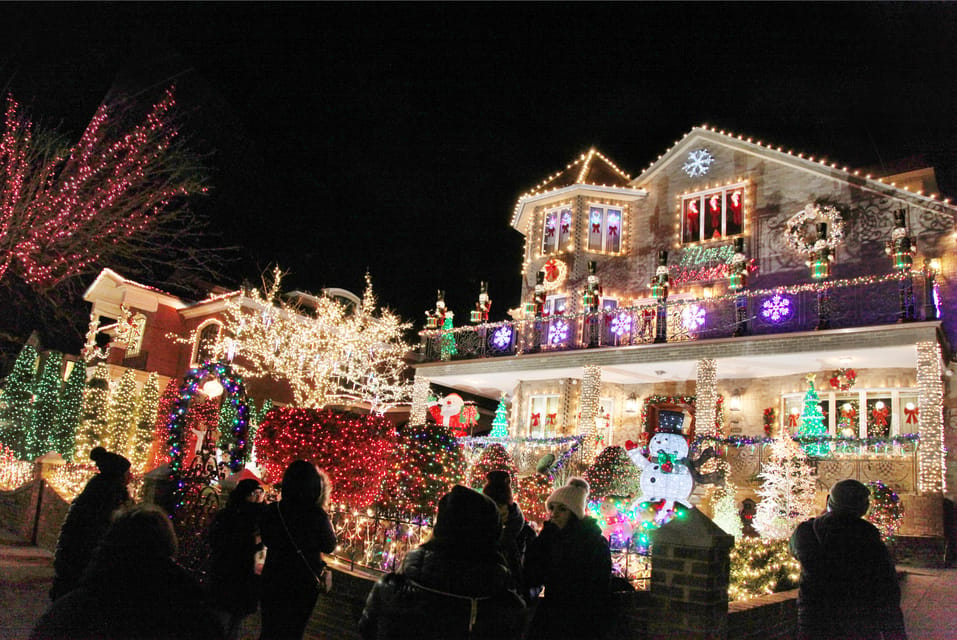 From Manhattan: Dyker Heights Lights Bus Tour - Customer Ratings