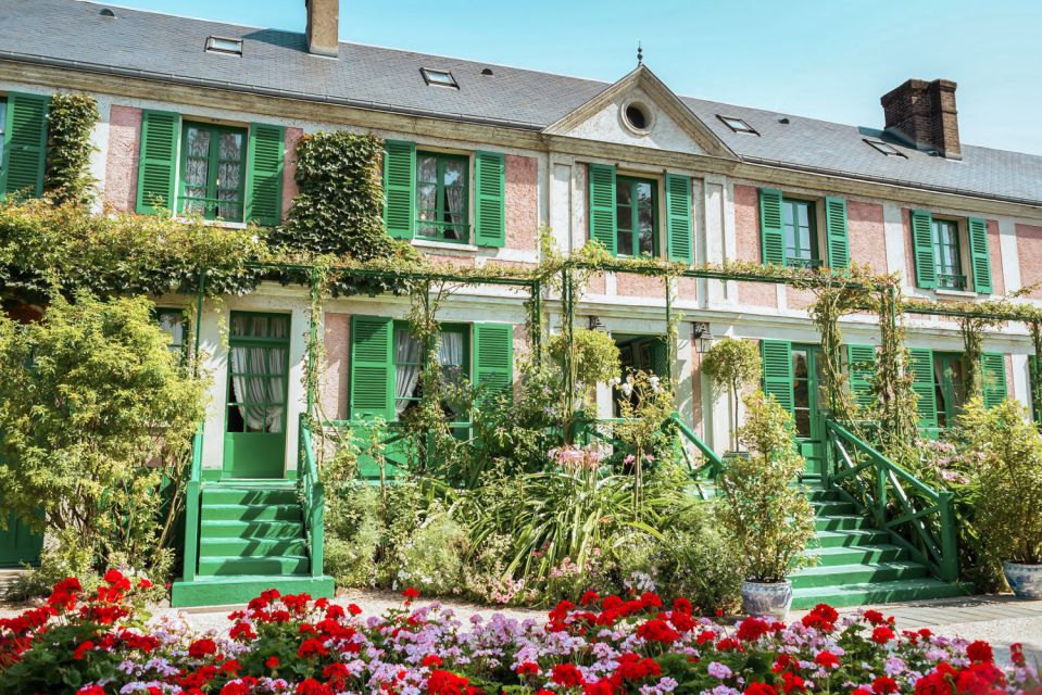 From Paris: Day Trip to Giverny & Versailles With Lunch - Pricing and Reservation Details