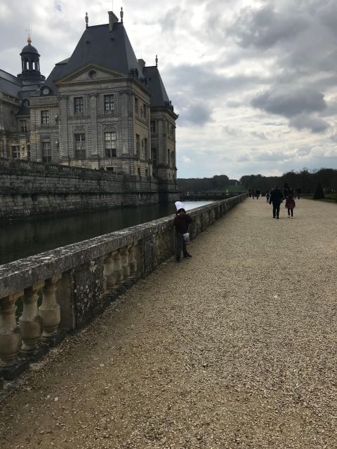 From Paris: the Grand Christmas Vaux Le Vicomte & Fontainebleau - Nearby Attractions to Explore