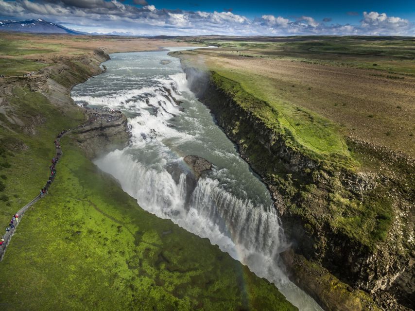 From Reykjavik: Golden Circle and Secret Lagoon Day Trip - Visiting Gullfoss Waterfall