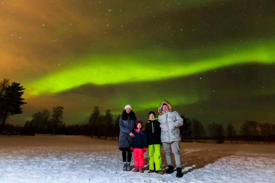 From Rovaniemi: Northern Lights Van Tour With Photos - Photography Opportunities