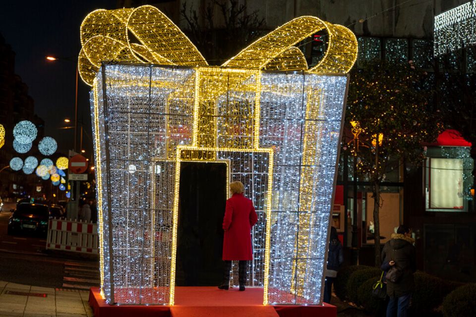 From Santiago: Christmas Lights of Vigo And Pontevedra - Boat Experience