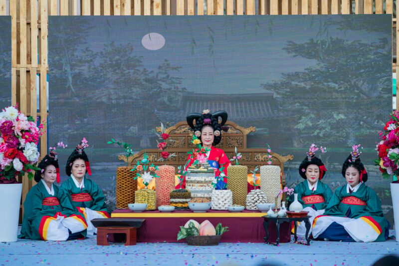 From Seoul: The 61st Suwon Hwaseong Cultural Festival Tour - Main Stop: Hwaseong Fortress