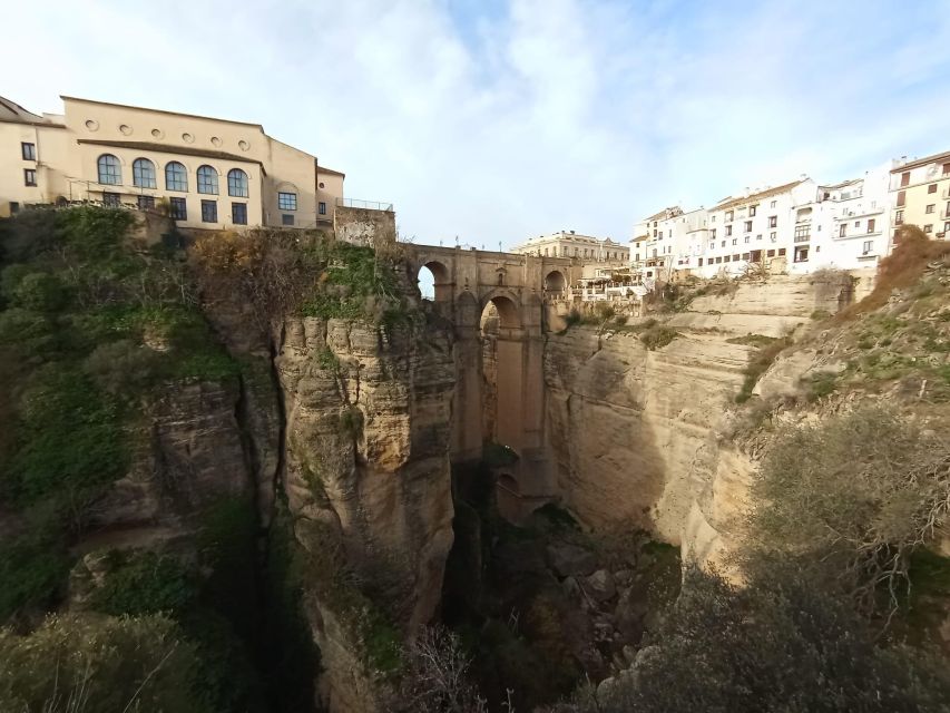 From Seville: Ronda and Setenil De Las Bodegas Day Trip - Tour Guide Information