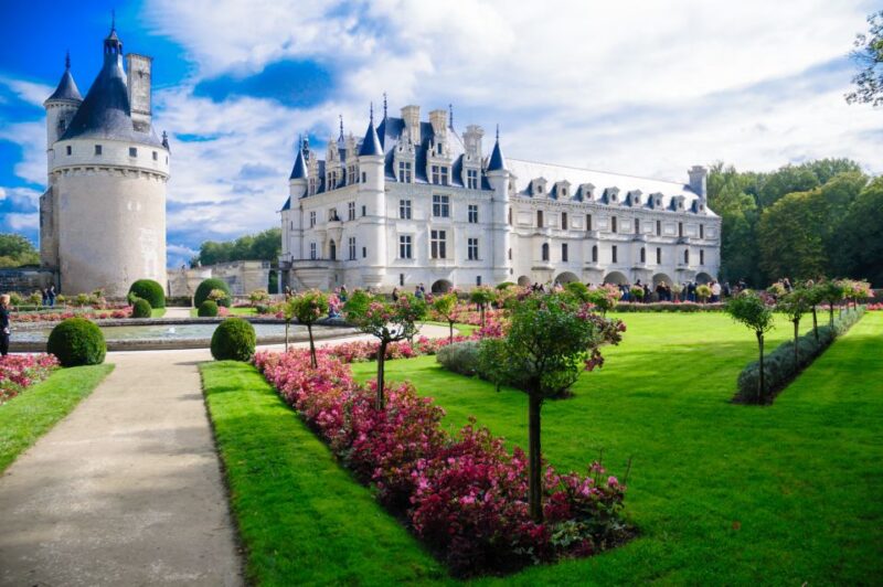 From Tours: Chenonceau and Chambord Castles Guided Tour - Inclusions and Exclusions