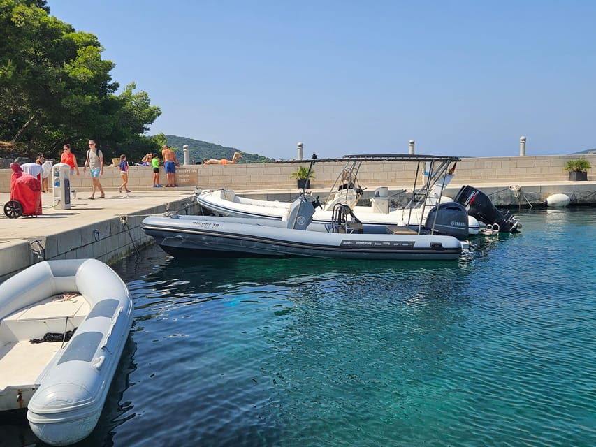 From Trogir/Kaštela: Private Blue Lagoon Speedboat Cruise - Inclusions and Equipment