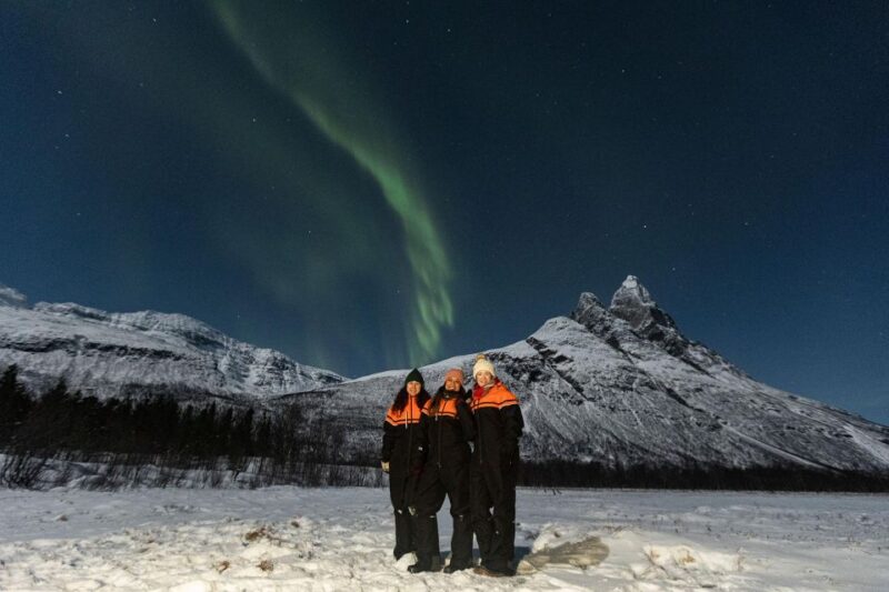 From Tromsø: Northern Lights Guided Bus Chase - What to Bring