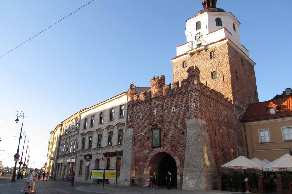 From Warsaw: Private Day Trip to Lublin and Majdanek Camp - Exploring Lublins Old Town