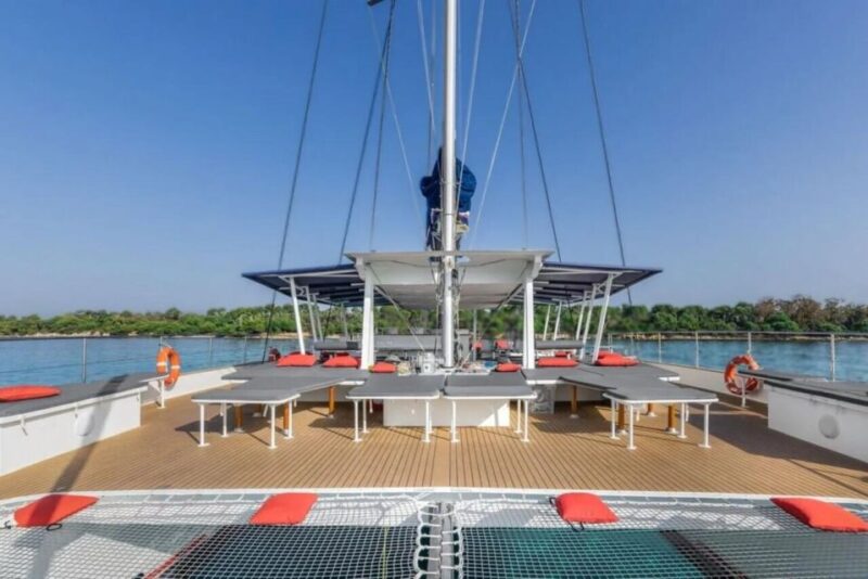 Full Day Cruise and Meal Around the Hyères Coastline - Booking and Payment Options