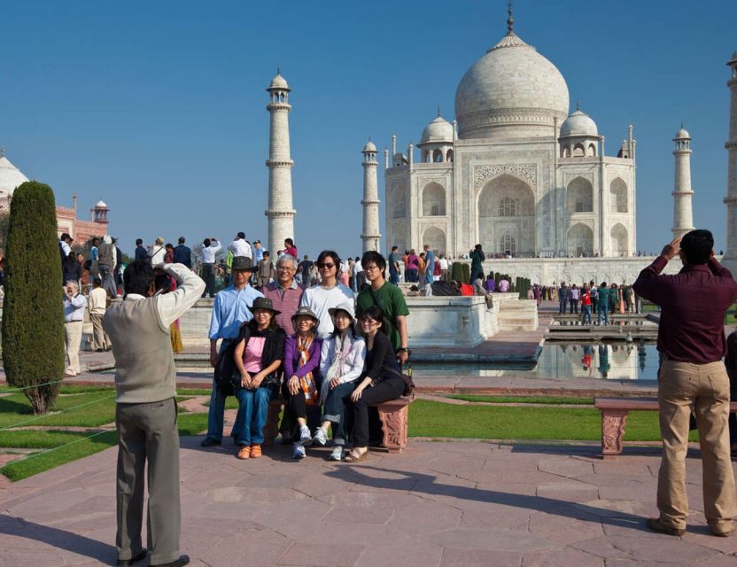 Full Day Taj Mahal Tour by Tuk Tuk - Dining in Agra