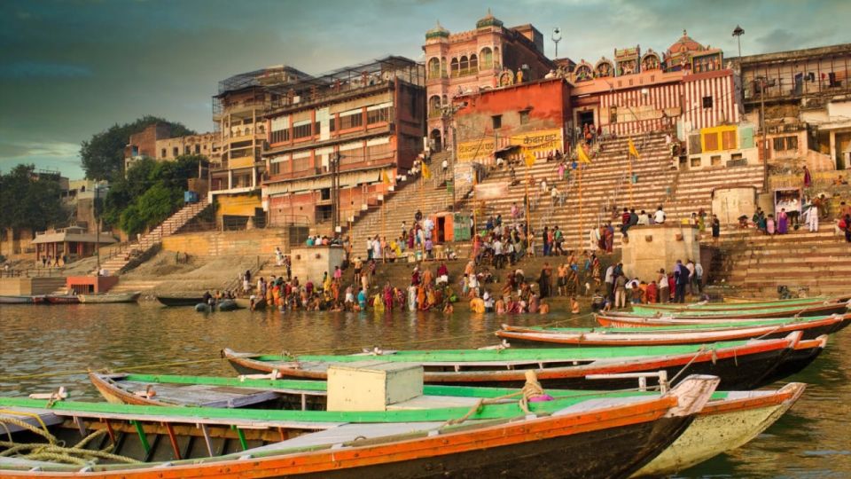 Ganga Ghat Arti With Roof Café Close to Ganges - Nearby Attractions