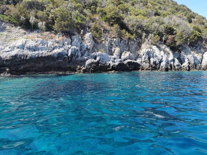 Giglio Island (Tuscania): Tour and Snorkelling on a Dinghy - Included Refreshments and Lunch