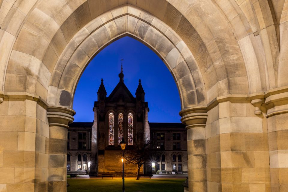 Glasgow: First Discovery Walk and Reading Walking Tour - Meeting Point Information