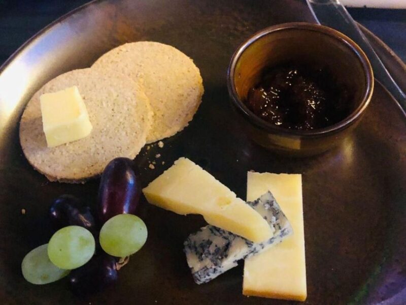 Glasgow: Whisky Flight and Scottish Cheeseboard - Booking and Cancellation Policy