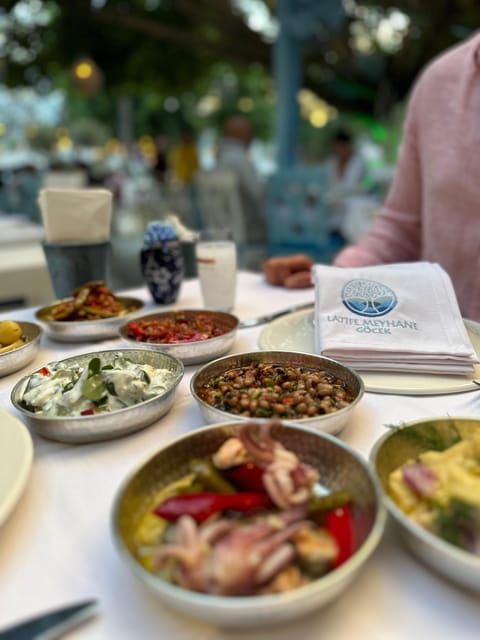 Göcek: Turkish and Greek Food Exprience With Live Music - Culinary Highlights