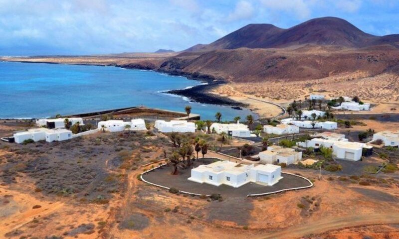 Graciosa Island: Jeep Safari Playa De Las Conchas - Inclusions and Exclusions