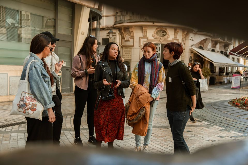 Granada: Albaicin and Sacromonte Sunset Guided Walking Tour - Moorish Heritage of Albaicin