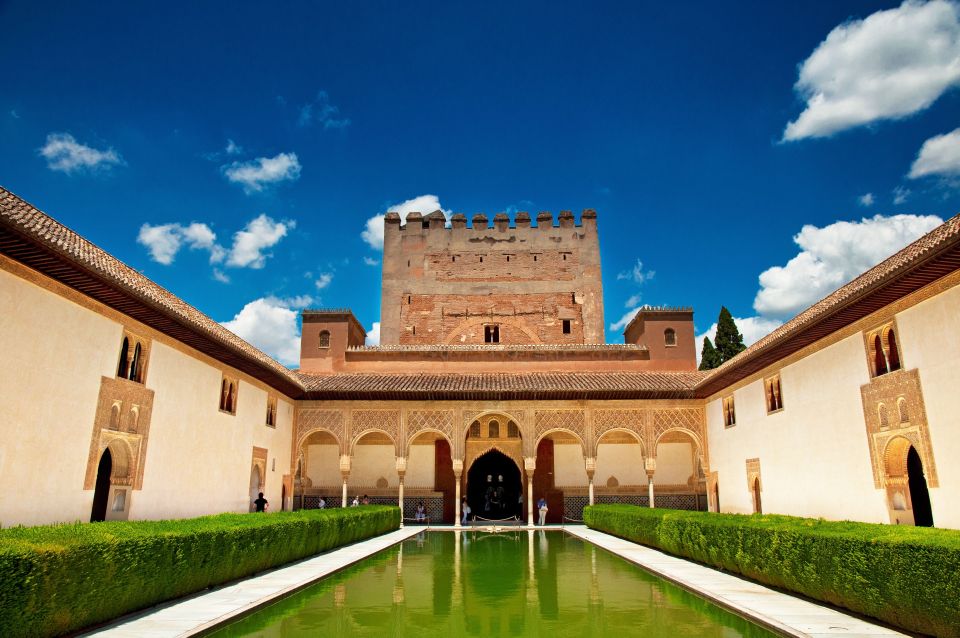 Granada: Alhambra Regular Tour - Highlights and Features