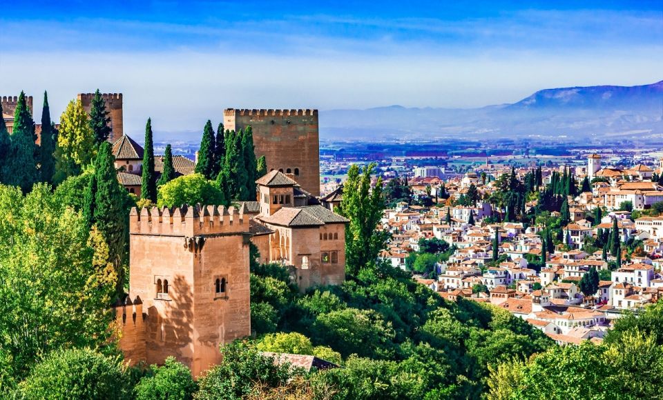 Granada: Alhambra Tour in a Premium Group - Key Sites Visited