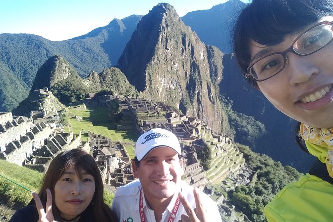 Group Tour in Machupicchu From Aguas Calientes. - Tour Guide and Experience