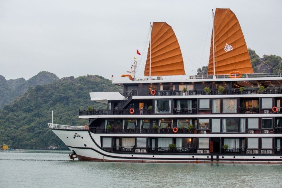 Ha Long: 2-Day Lan Ha Bay Luxury 5 Star Cruise With Balcony - Dining Options and Culinary Experiences