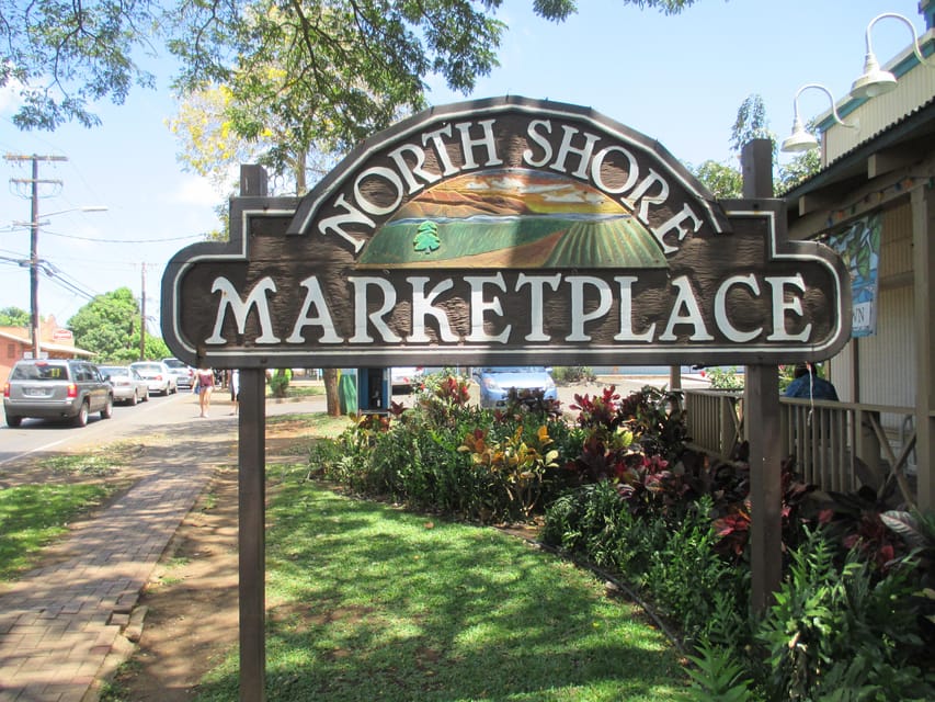 Haleiwa Town - North Shore Beaches and Shops