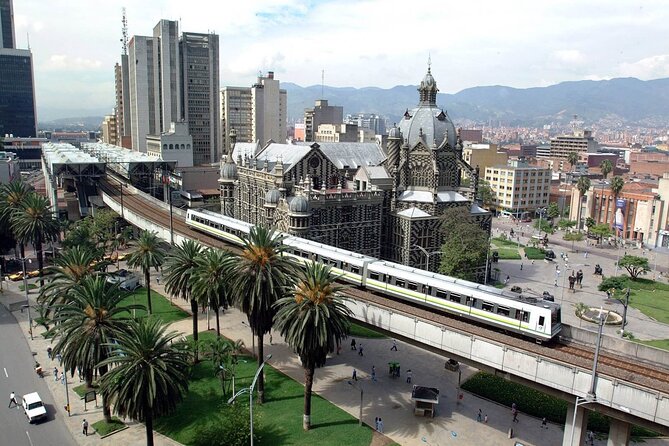 Half Day Private Medellín City Tour With Transportation - Customer Experiences