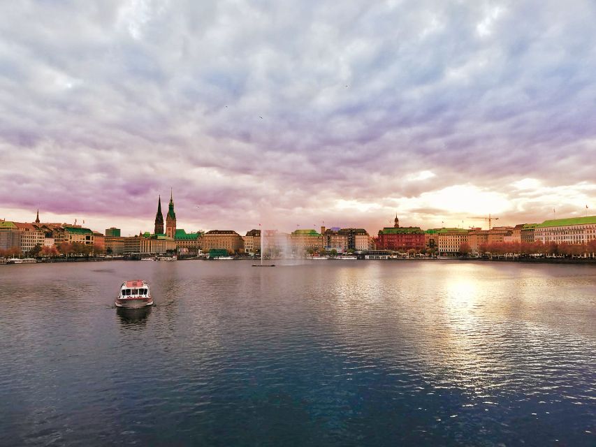 Hamburg: Guided Walking Tour in Danish - Key Attractions