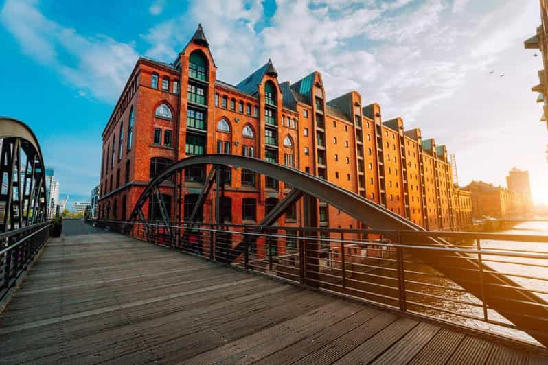 Hamburg: Insta-Perfect Walk With a Local - Booking Information