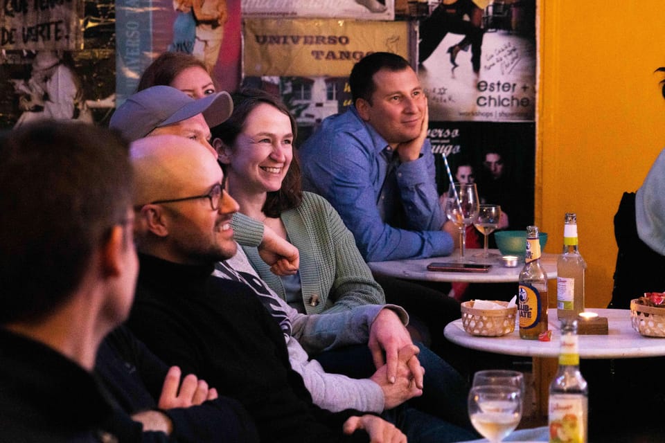 Hamburg: Moin Comedy Club Stand Up Comedy Live Show Ticket - Comedians and Show