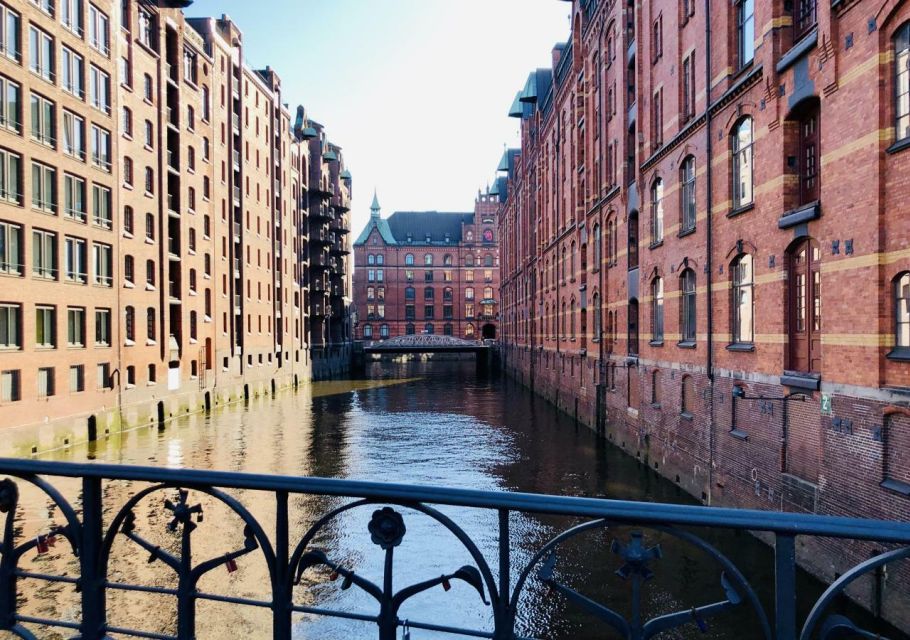 Hamburg: Private Tour UNESCO Warehouse District and HafenCity - Tour Itinerary