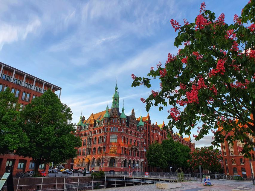 Hamburg: Speicherstadt, HafenCity and Elbphilharmonie Tour - Meeting Point Details