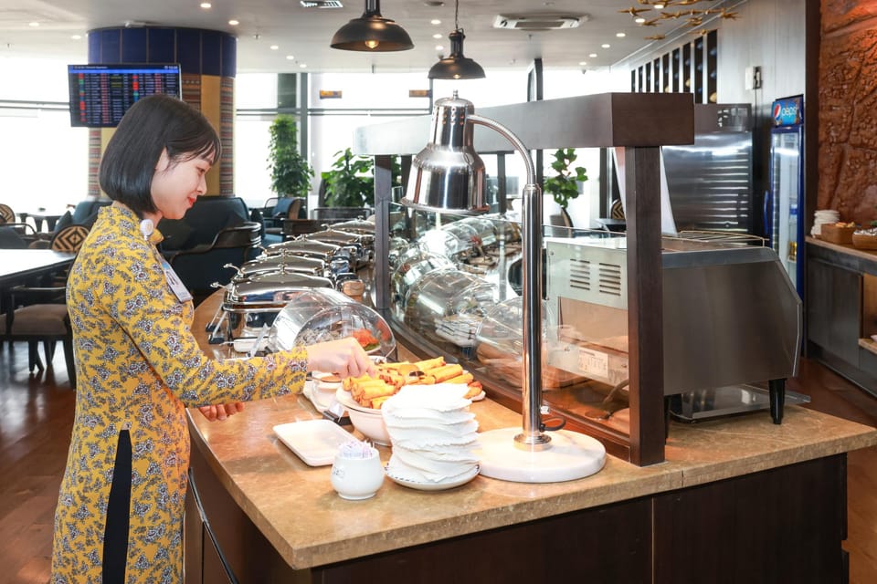 Hanoi Airport: Song Hong Premium Lounge at Domestic Terminal - Experience Highlights