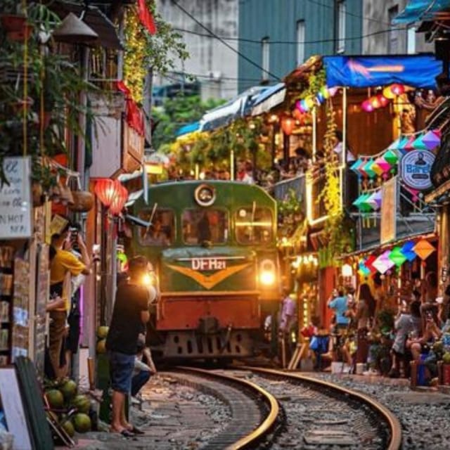 Hanoi: Eats & Beats on the Railway - Visiting the Iconic Train Street