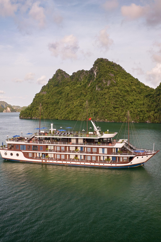 Hanoi: Ninh Binh, Ha Long & Lan Ha Bay - 3-Day Luxury Cruise - Ha Long Bay & Lan Ha Bay