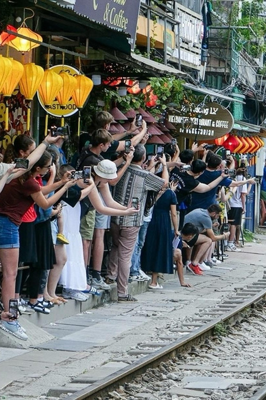 Hanoi: Tasting Street Food With Train Street - Hidden Gems of Hanoi Old Quarter