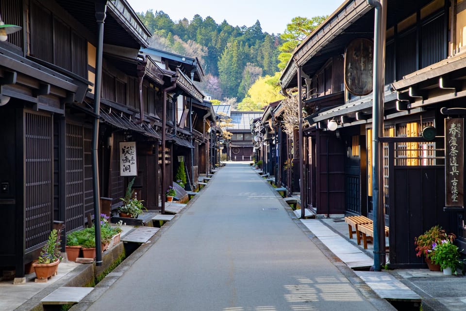 Hida:Lets Go to Takayama & Shirakawago on Public Bus! - Transportation Options