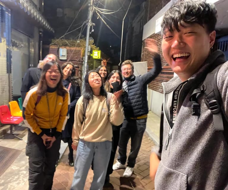 Hiking and Tasting Local Cuisine at Seoul Fortress - Scenic Highlights