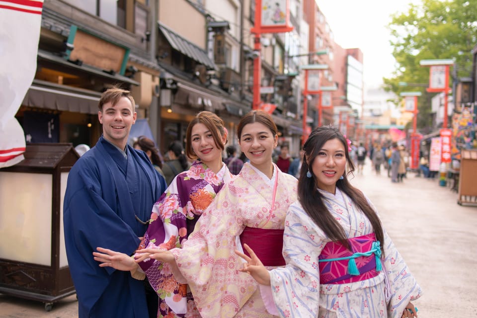 Hiroshima : Koto, Kimono, Photo Shoot Traditional Experience - Kimono Experience Details