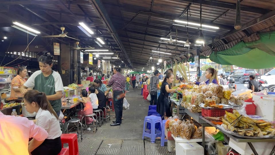 Historic Buddhist Temple & Local Market Tour With Lina - Live Tour Guide Experience