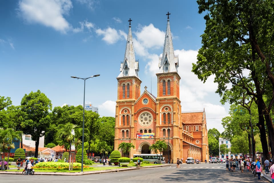 Ho Chi Minh City Cyclo Tour With English Speaking Guide - Inclusions and Exclusions