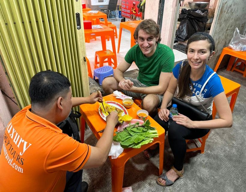 Ho Chi Minh City Tour Afternoon and Street Food - Street Food Experience