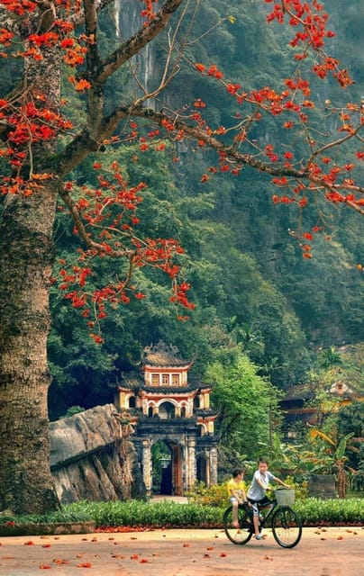 Hoa Lu-Trang An-Mua Cave-Bich Dong-Pagoda From Ninh Binh - Visit to Bich Dong Pagoda